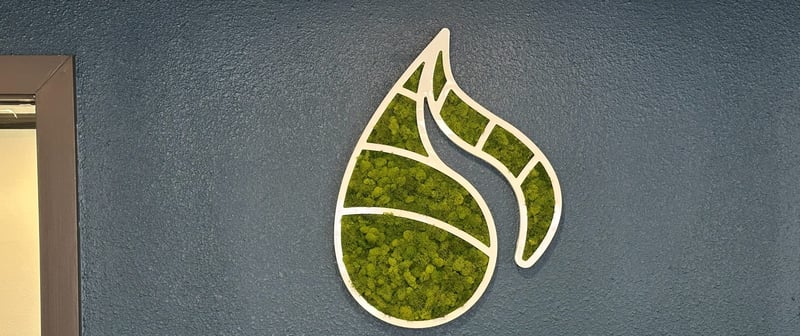 Two-tone preserved moss panel detail
